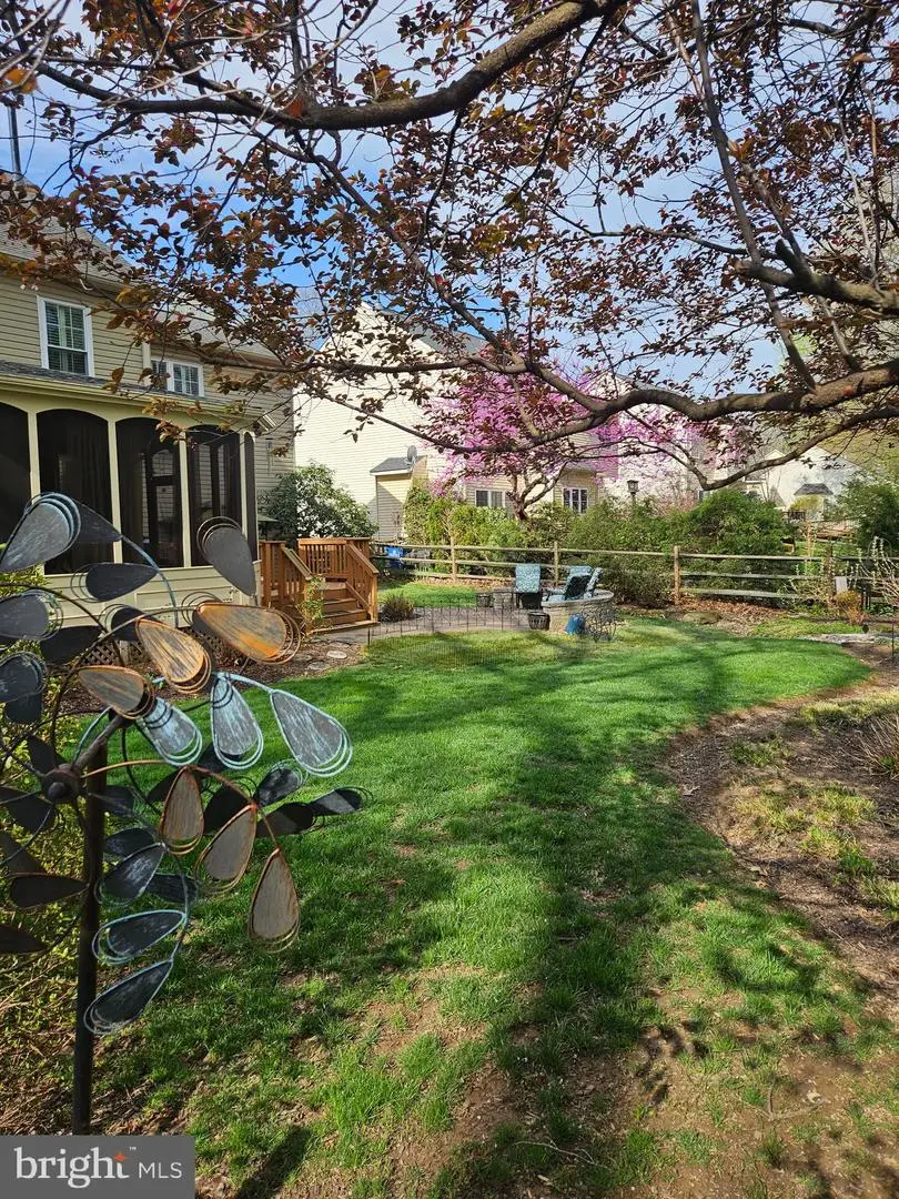 7805 Heritage Farm Dr, Gaithersburg, MD 20886 - #2