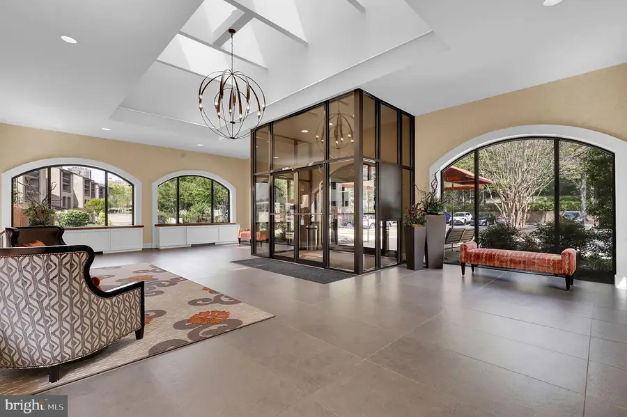 11420 Strand Dr #r-105, Rockville, MD 20852 - #3