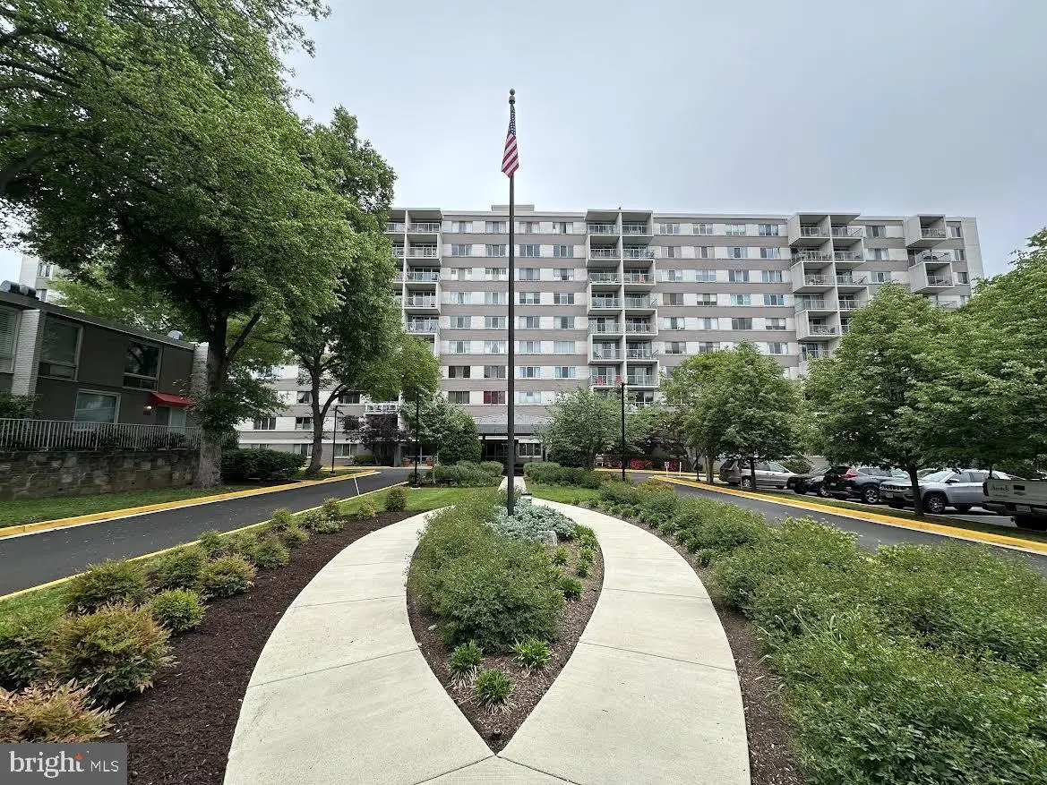 4977 Battery Ln #1-203, Bethesda, MD 20814 - #1