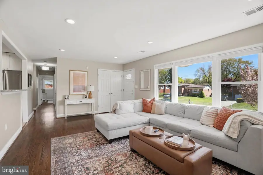 810 Venice Dr, Silver Spring, MD 20904 - #3