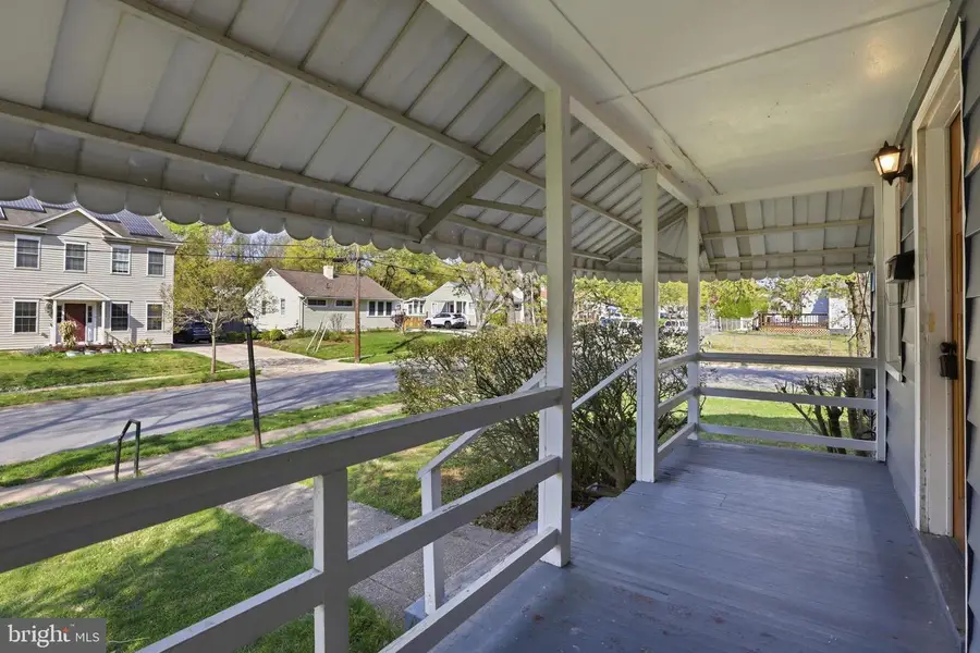 1400 Coral Sea Dr, Rockville, MD 20851 - #3