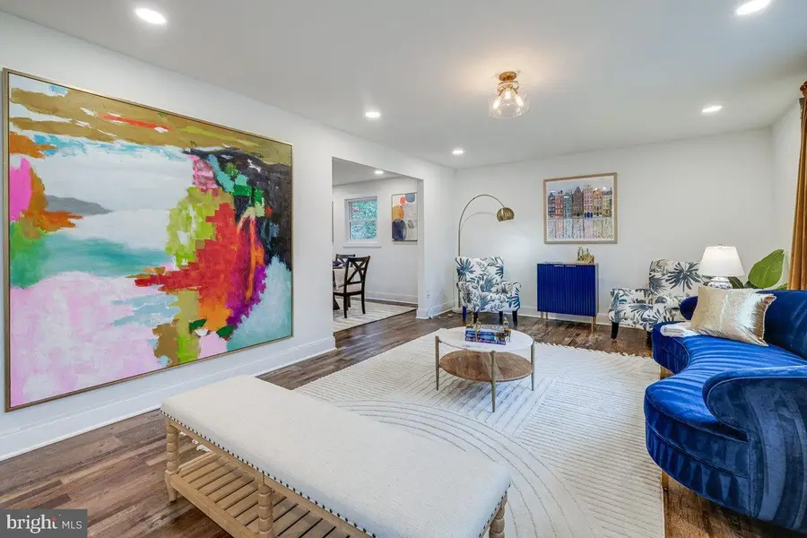 9817 Fernwood Rd, Bethesda, MD 20817 - #3