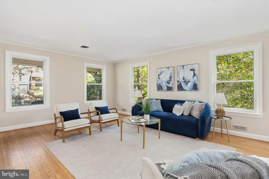 5523 Uppingham St, Chevy Chase, MD 20815 - #3