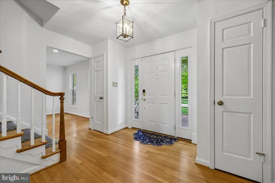 1515 Blue Meadow Rd, Potomac, MD 20854 - #2