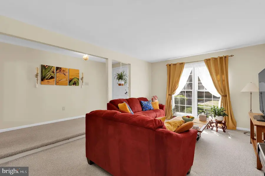 19316 Frenchton Pl, Montgomery Village, MD 20886 - #3