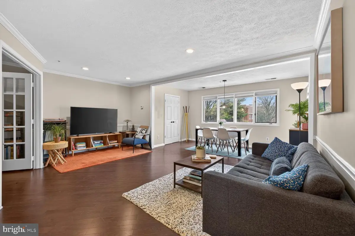 8 Russell Ave #206, Gaithersburg, MD 20877 - #1