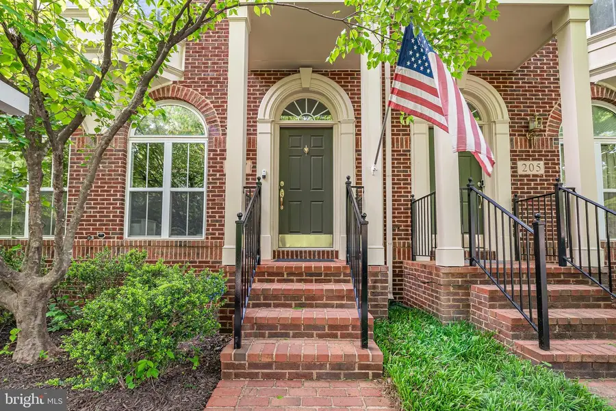 207 Creek Valley Ln, Rockville, MD 20850 - #2