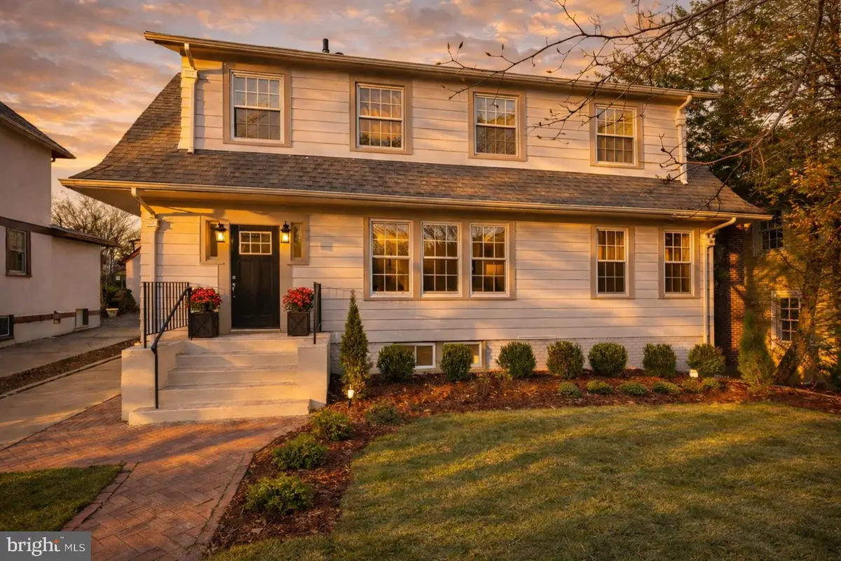 3805 Thornapple St, Chevy Chase, MD 20815 - #1