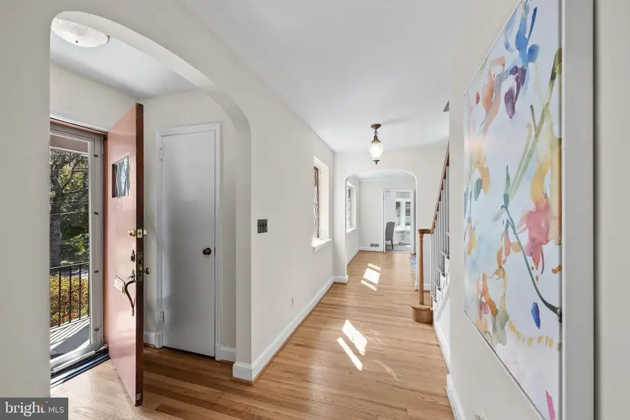 7510 Wyndale Rd, Chevy Chase, MD 20815 - #2