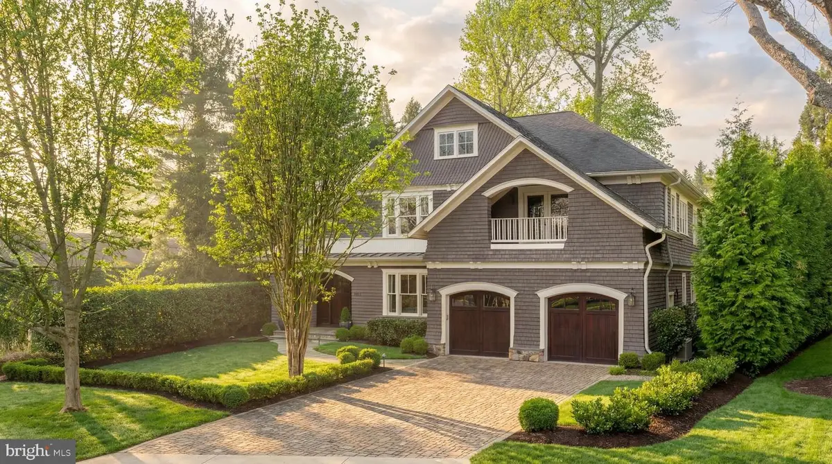 7602 Glenbrook Rd, Bethesda, MD 20814 - #1