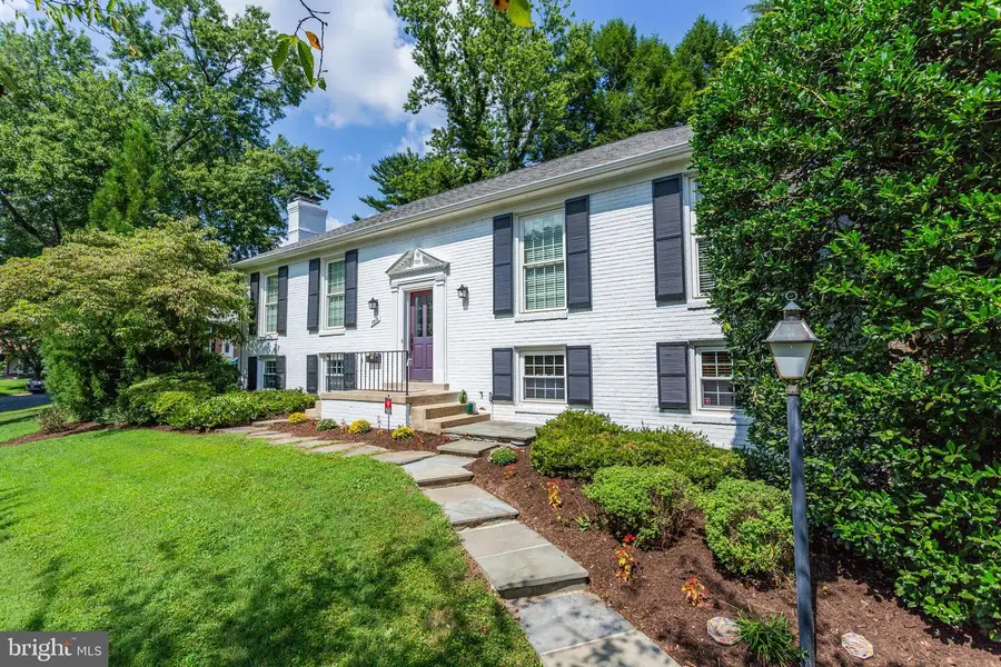 7515 Cayuga Ave, Bethesda, MD 20817 - #2