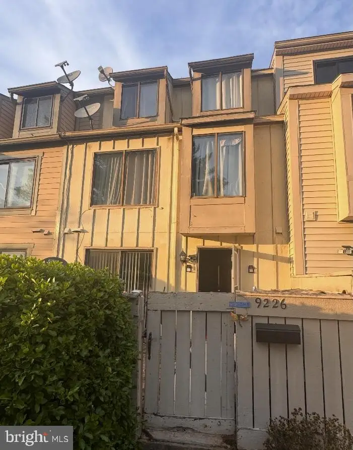 9226 Chadburn Pl, Montgomery Village, MD 20886 - #2