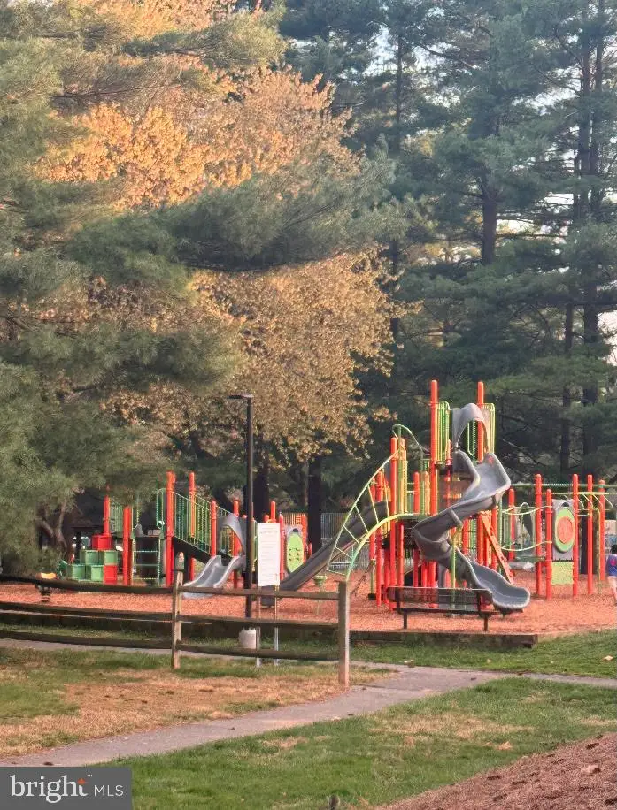 9226 Chadburn Pl, Montgomery Village, MD 20886 - #3