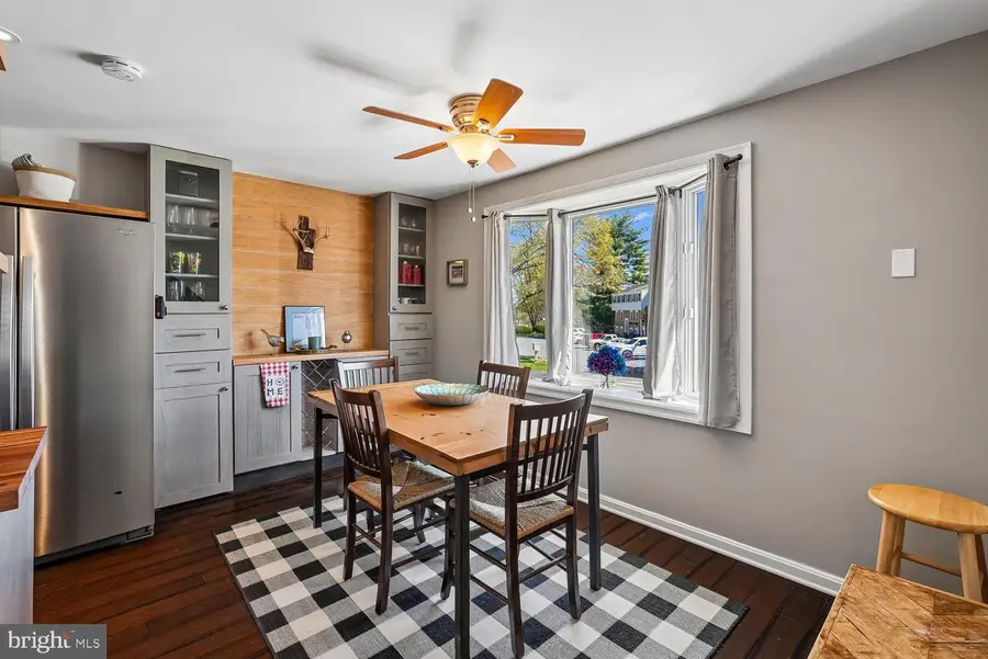 17532 Kohlhoss Rd, Poolesville, MD 20837 - #3