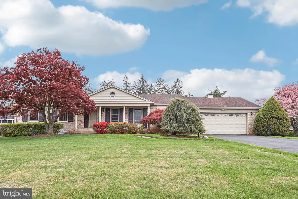 16505 Henry Dr, Gaithersburg, MD 20877 - #1