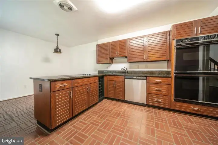 7815 Whiterim Ter, Rockville, MD 20854 - #3