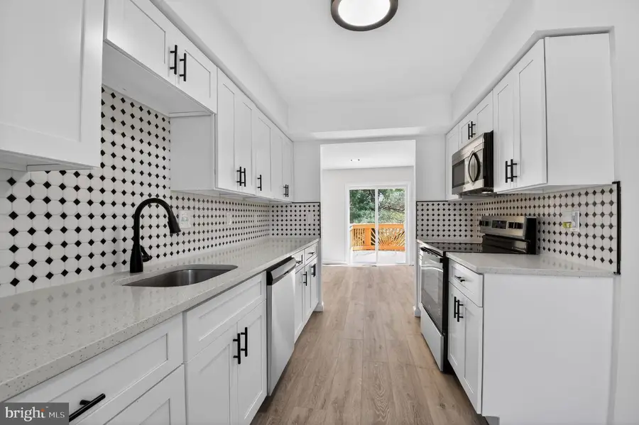 18223 Smoke House Ct, Germantown, MD 20874 - #2