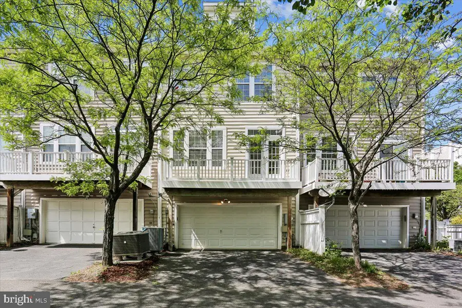 502 Redland Blvd, Rockville, MD 20850 - #2