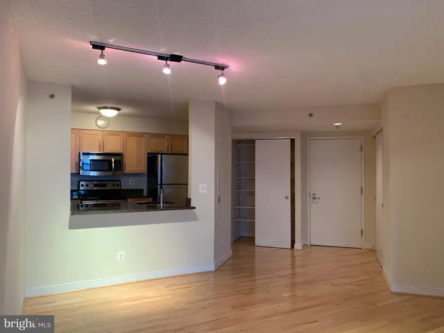 7500 Woodmont Ave #s611, Bethesda, MD 20814 - #3