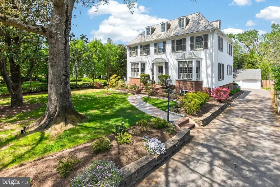 4305 Bradley Ln, Chevy Chase, MD 20815 - #2