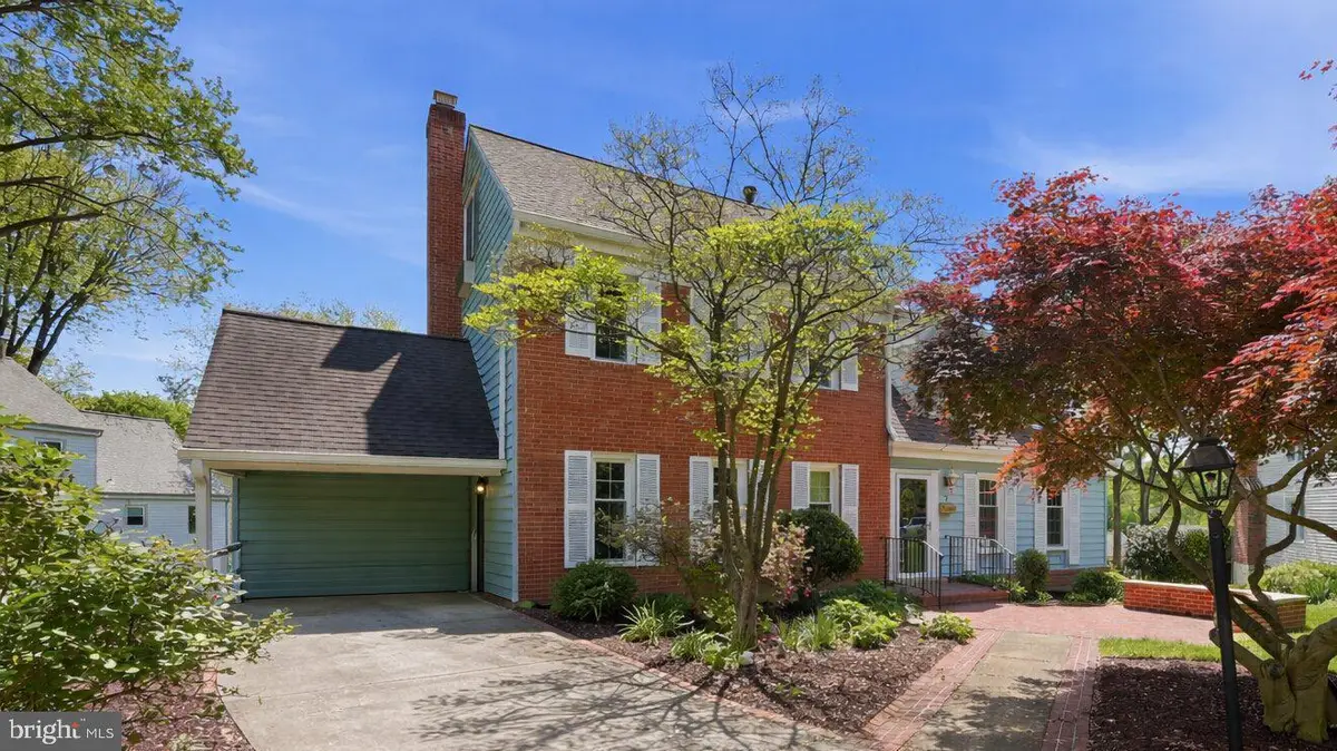 7 Pitt Ct, Rockville, MD 20850 - #1
