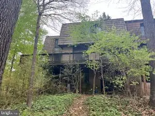 8168 Inverness Ridge Rd, Potomac, MD 20854 - #1