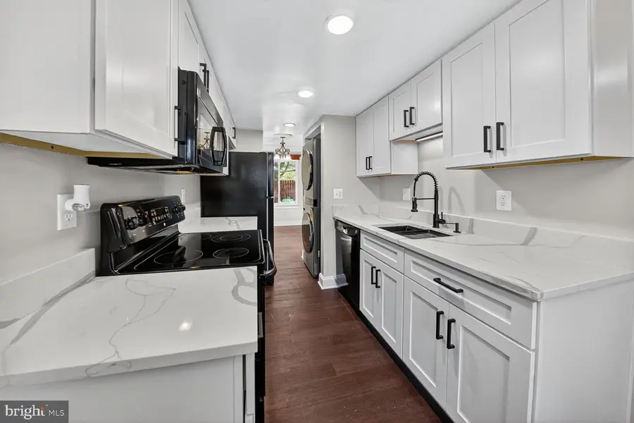 10022 Wedge Way, Montgomery Village, MD 20886 - #2