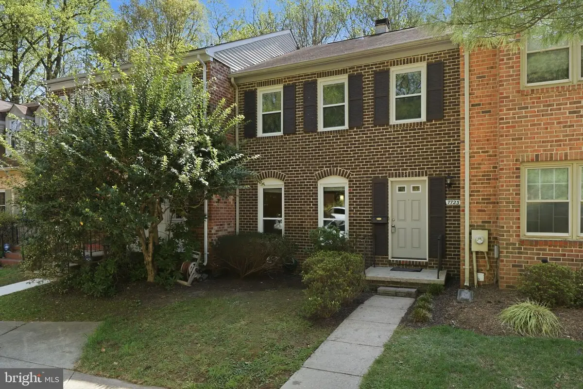 7723 Heatherton Ln, Potomac, MD 20854 - #1