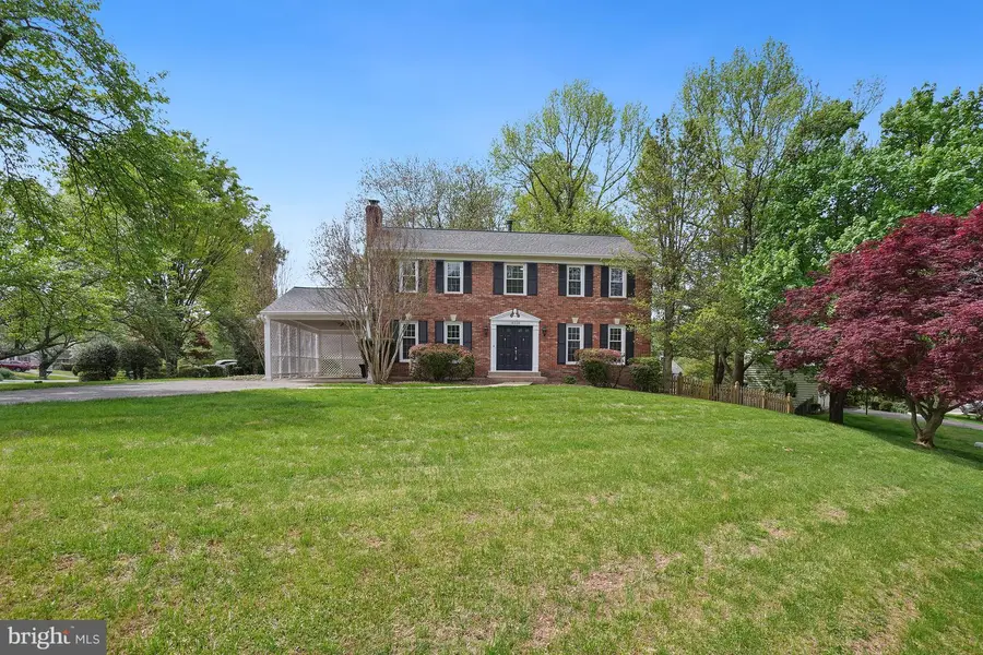 16528 George Washington Dr, Rockville, MD 20853 - #3