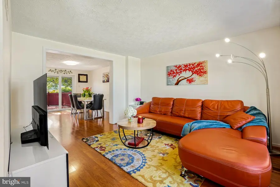 7523 Brenish Dr, Gaithersburg, MD 20879 - #3