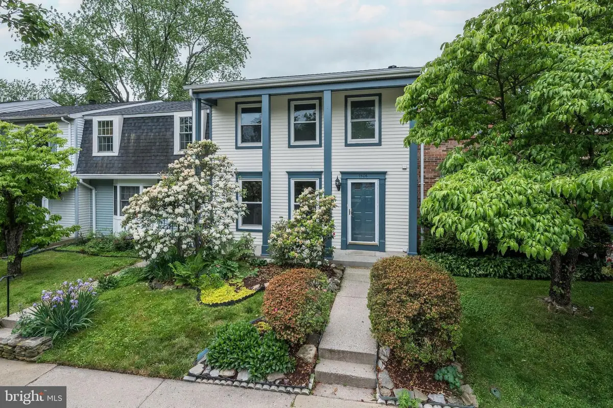 7506 Weatherby Dr, Rockville, MD 20855 - #1