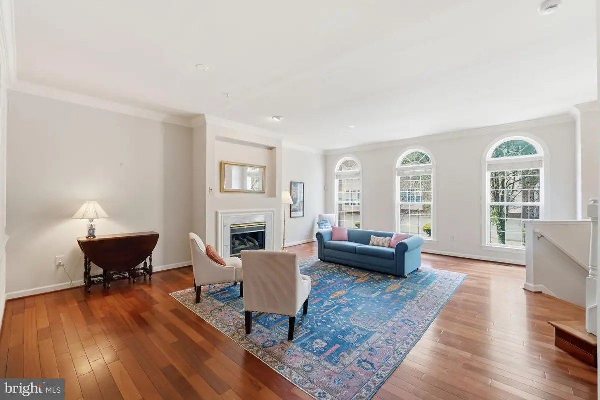 5918 Halpine Rd, Rockville, MD 20851 - #1