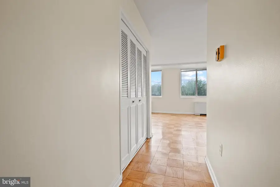 10401 Grosvenor Pl #708, Rockville, MD 20852 - #3