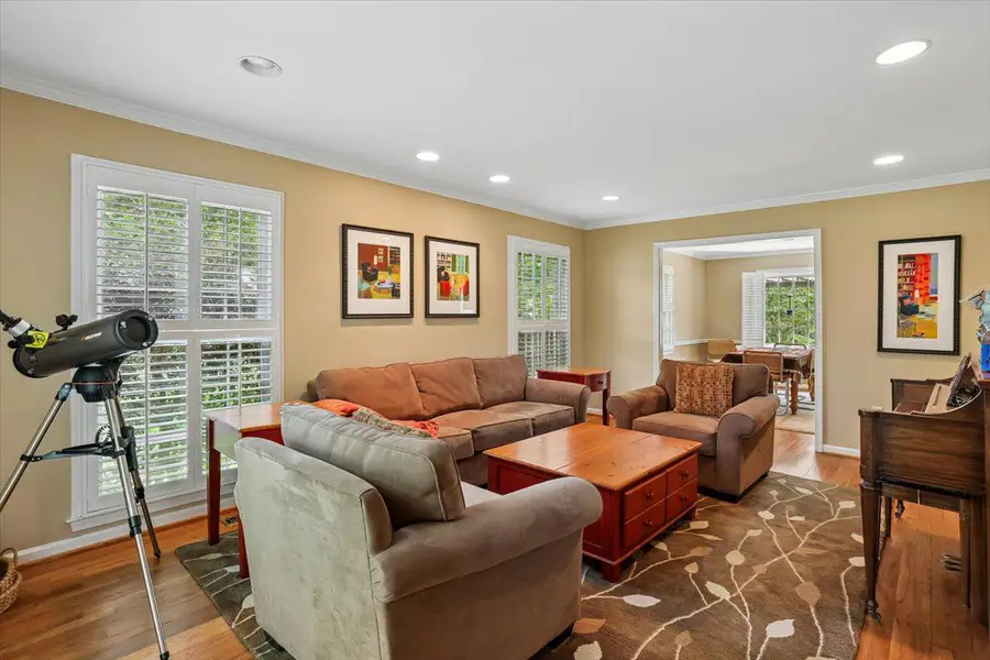 8200 W Gainsborough Ct, Potomac, MD 20854 - #3