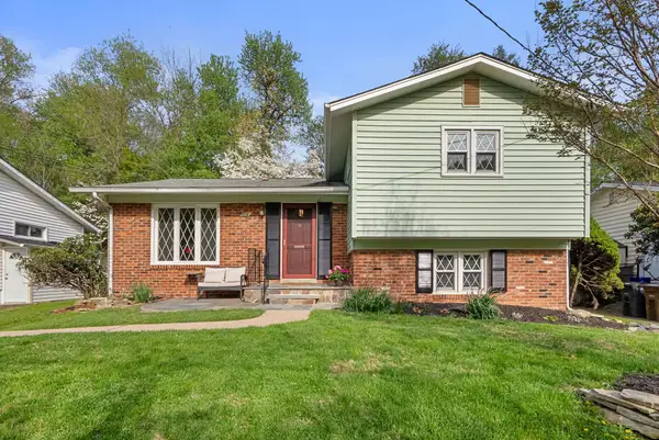 818 Cabin John Pkwy, ROCKVILLE, MD 20852