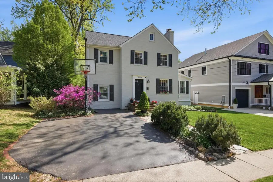 5510 Roosevelt St, Bethesda, MD 20817 - #2
