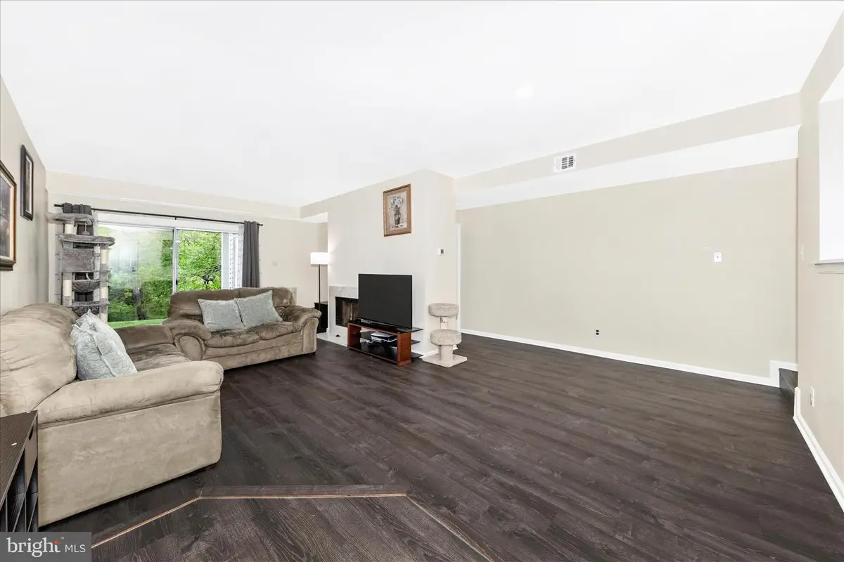 20319 Beaconfield Terrace #2, Germantown, MD 20874 - #1
