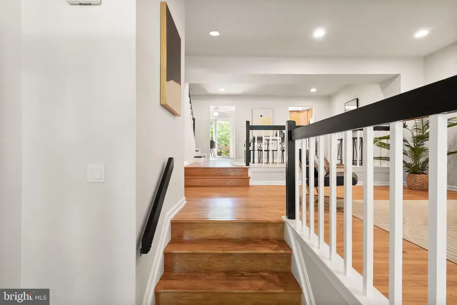 5013 Cloister Dr, Rockville, MD 20852 - #2