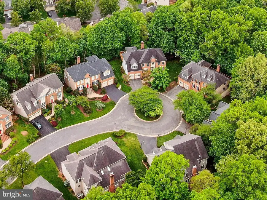 10 Chinaberry Ct, North Potomac, MD 20878 - #2