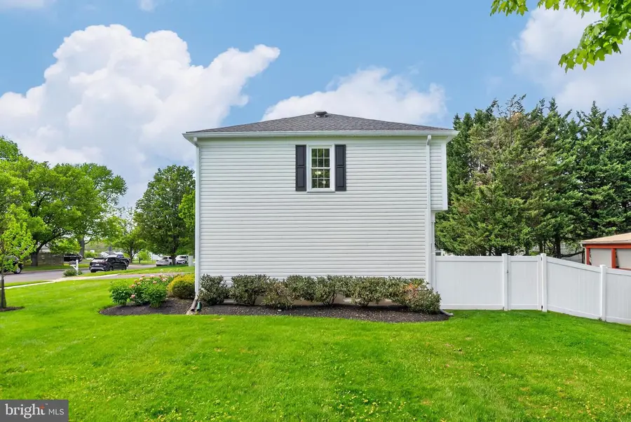 12637 Falconbridge Dr, North Potomac, MD 20878 - #3