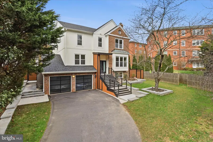 4416 Sangamore Rd, Bethesda, MD 20816 - #2