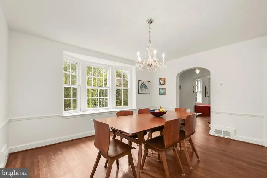 7214 Rollingwood Dr, Chevy Chase, MD 20815 - #3