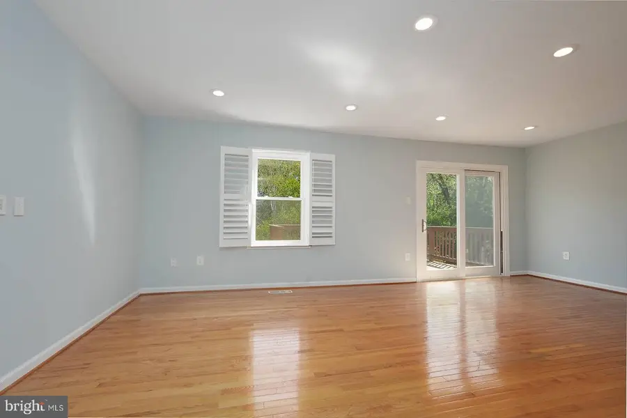 965 Paulsboro Dr, Rockville, MD 20850 - #3