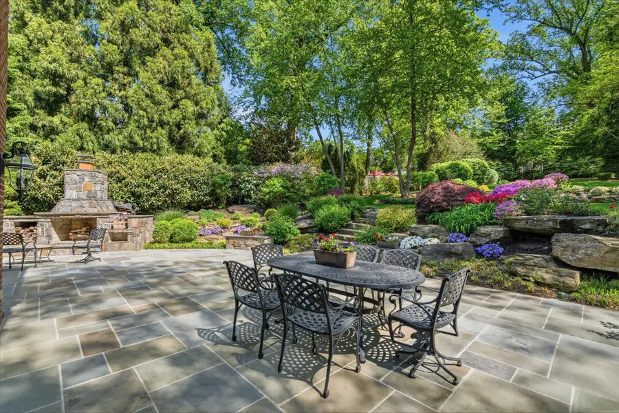 6704 Honesty Dr, Bethesda, MD 20817 - #3