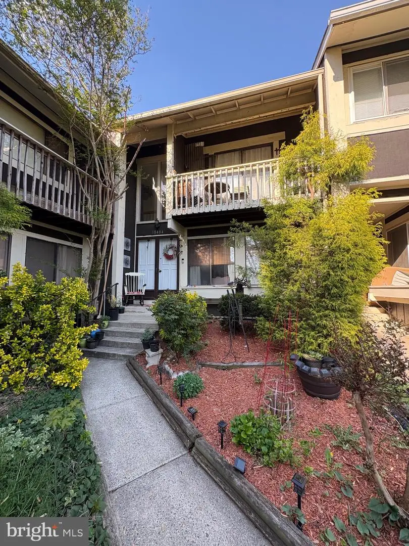 18484 Stone Hollow Dr, Germantown, MD 20874 - #1