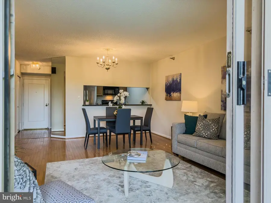 5800 Nicholson Ln #1-205, Rockville, MD 20852 - #3