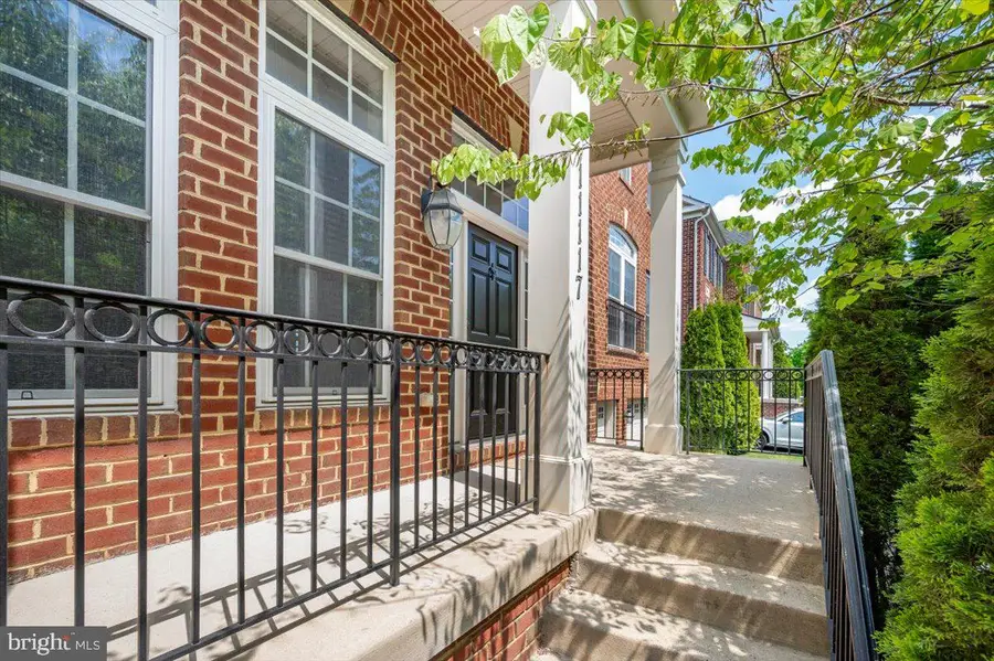 11117 Potomac Oaks Dr, Rockville, MD 20850 - #2