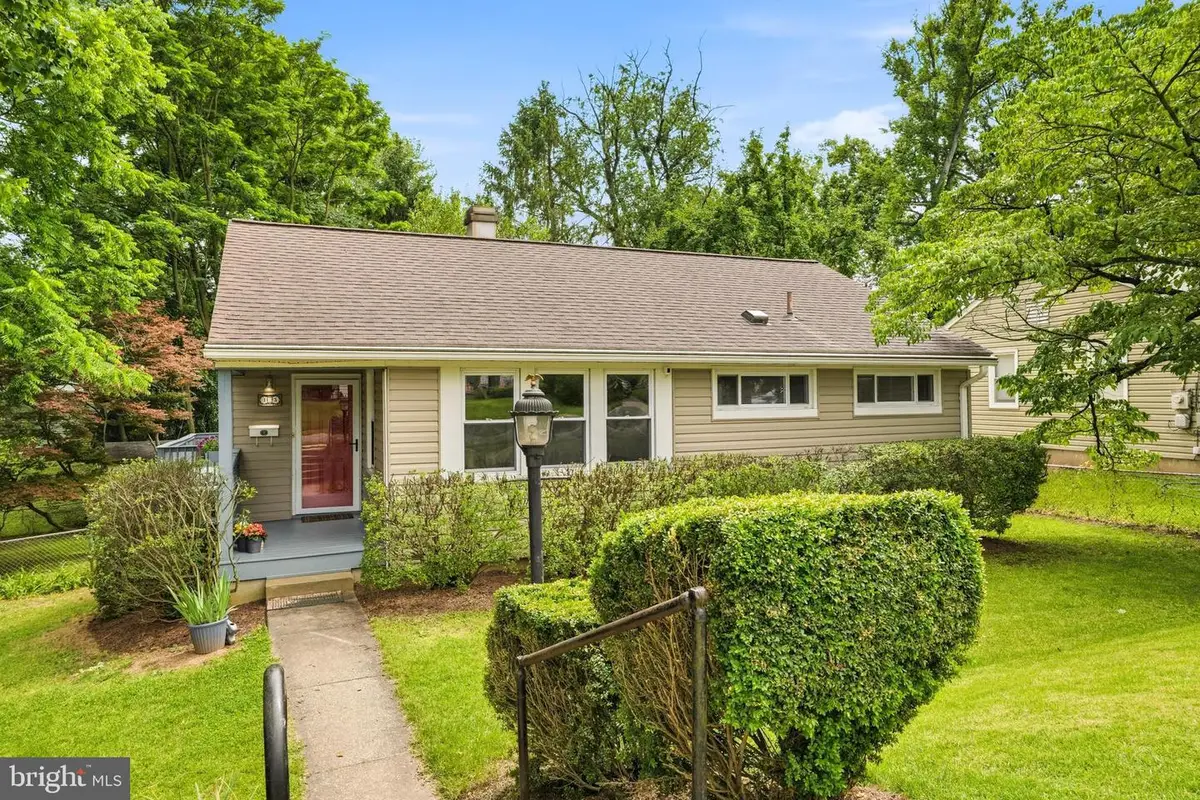 1125 Parrish Dr, Rockville, MD 20851 - #1