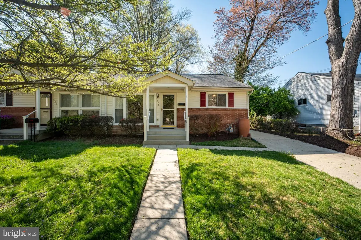629 W Lynfield Dr, Rockville, MD 20850 - #1