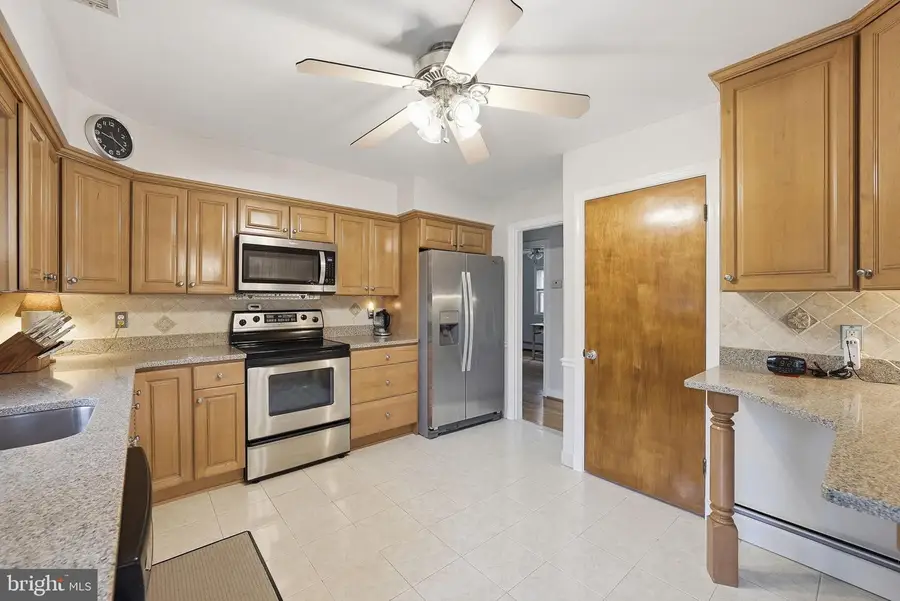 26714 Howard Chapel Dr, Damascus, MD 20872 - #3